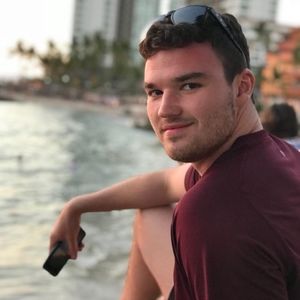 Meet your Posher, Adam